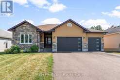 511 COLERAINE DRIVE | Renfrew Ontario | Slide Image Two