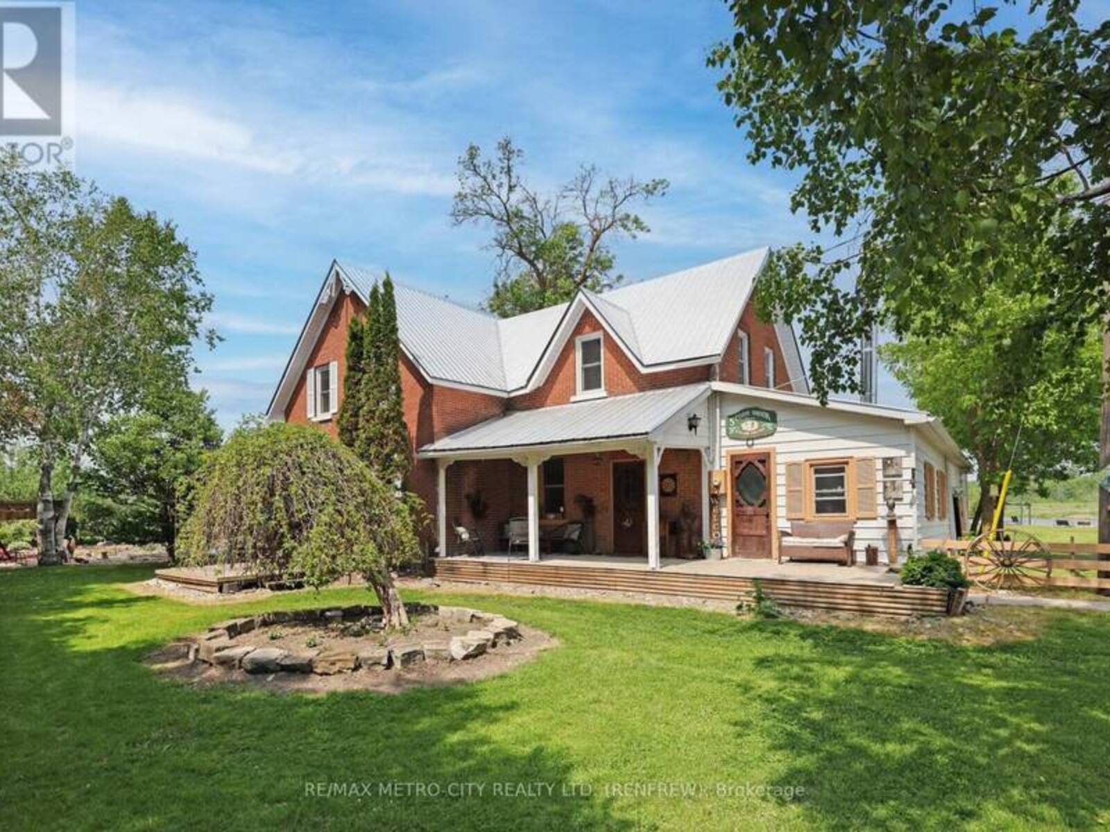 155 STORIE ROAD, Renfrew, Ontario K7V 3Z8