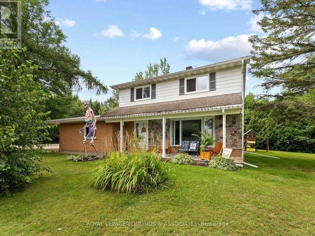 6 BRIAN STREET Pembroke Ontario, K8A 6W4 - 4 Bedrooms Home For Sale