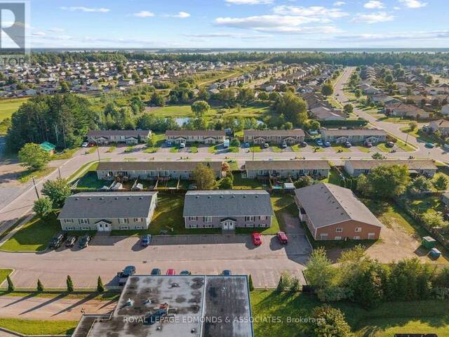 5 RENFREW STREET Petawawa Ontario, K8H 0B6 - Multi-family Home For Sale