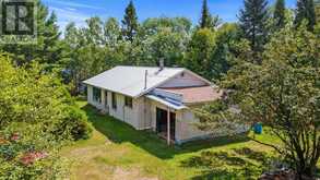 10A MCMASTER LAKE LANE | Madawaska Valley Ontario | Slide Image Twelve