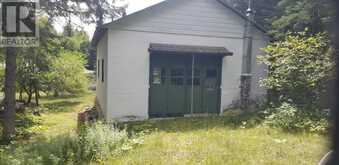 10A MCMASTER LAKE LANE | Madawaska Valley Ontario | Slide Image Nineteen