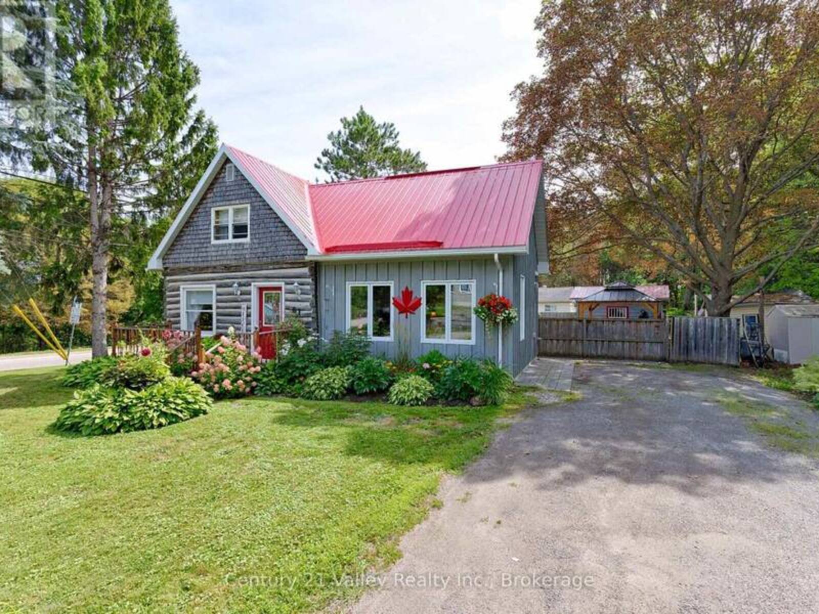 61 MELANIE STREET, Eganville, Ontario K0J 1T0