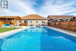 10 NOBLE CRESCENT | Petawawa Ontario | Slide Image Four