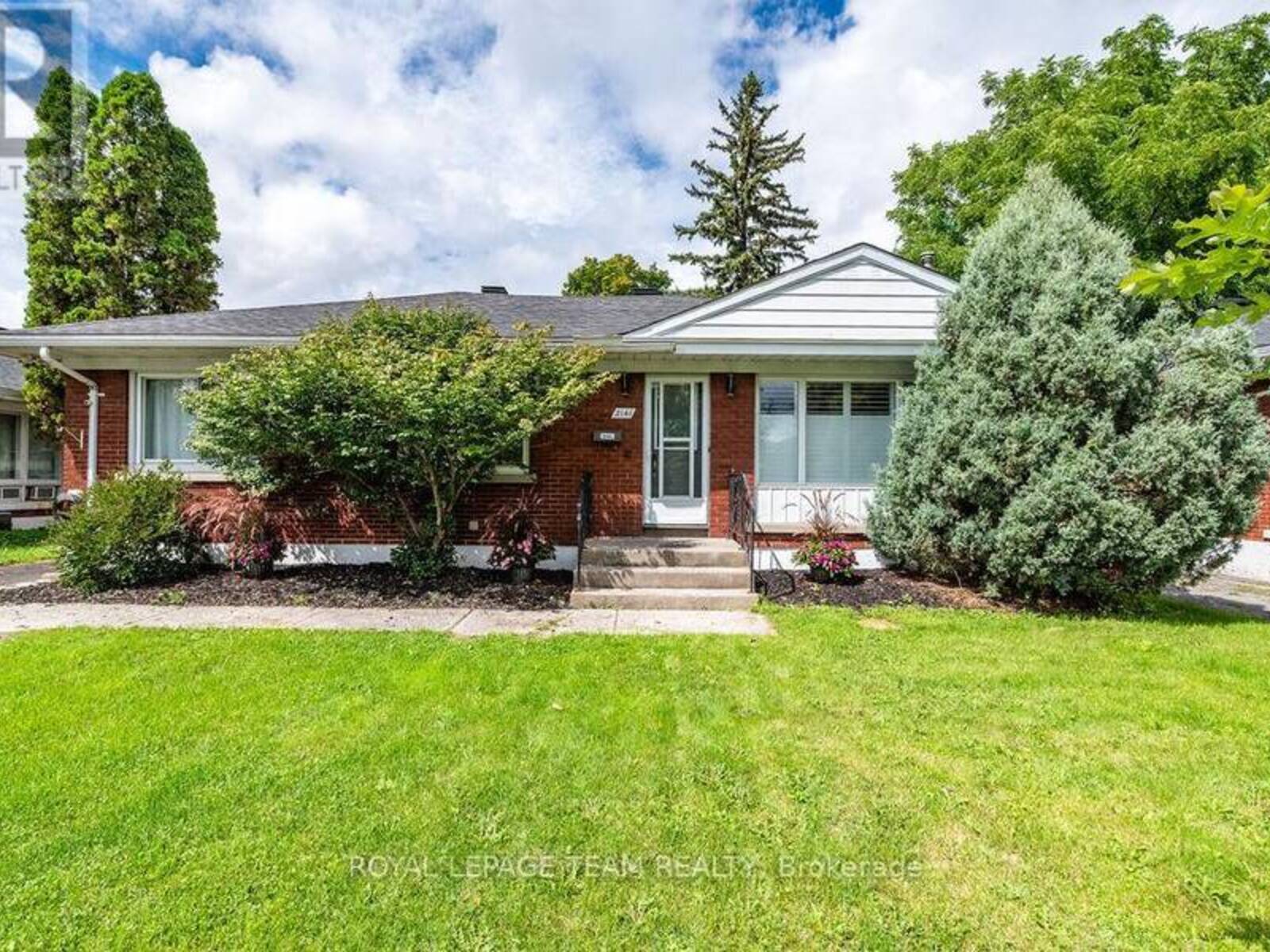 2141 BELAIR DRIVE, Ottawa, Ontario K2C 0X2
