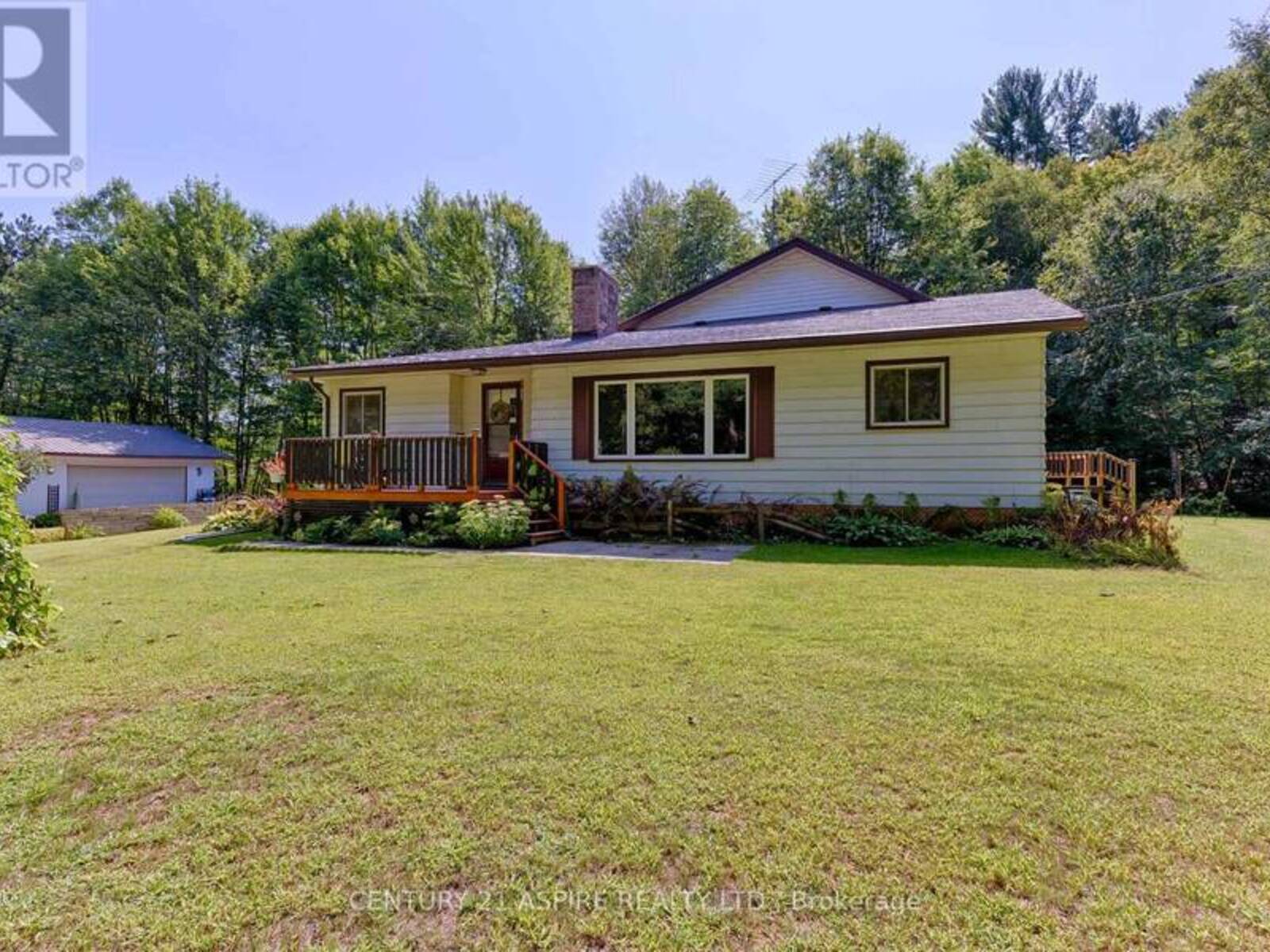 86 SACK ROAD, Petawawa, Ontario K8H 2W8