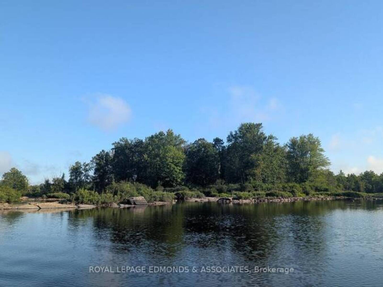 1 MORRIS ISLAND, Pembroke, Ontario K8A 6W2