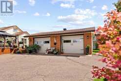 1315 BLAKELY CRESCENT W | Pembroke Ontario | Slide Image Three