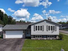 47 WINFIELD STREET Petawawa Ontario, K8H 0A2