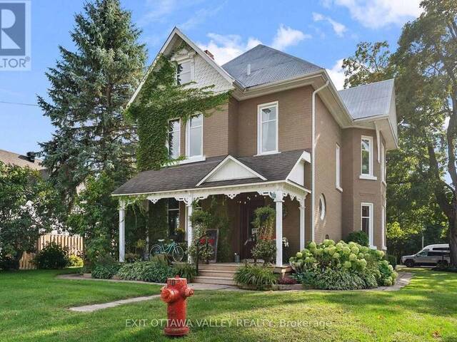 1739 BEACHBURG ROAD Whitewater Region Ontario, K0J 1C0 - 5 Bedrooms Home For Sale