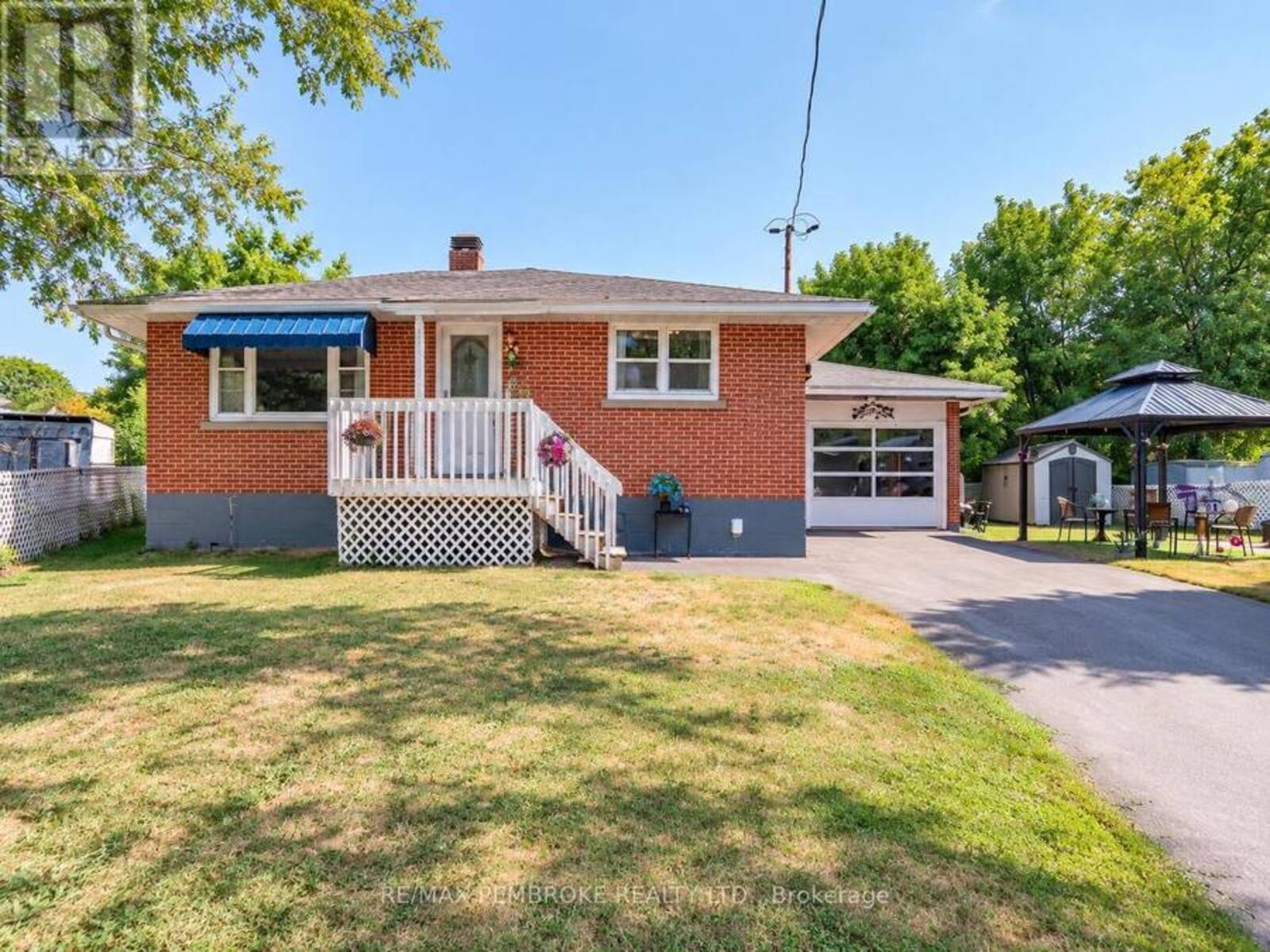 335 WILLARD STREET, Pembroke, Ontario K8A 3T8