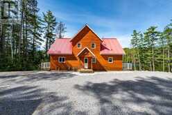 208 RED FOX TRAIL | Head, Clara and Maria Ontario | Slide Image Six