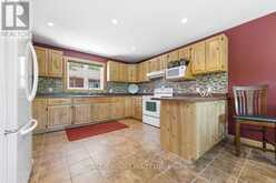 208 RED FOX TRAIL | Head, Clara and Maria Ontario | Slide Image Nine