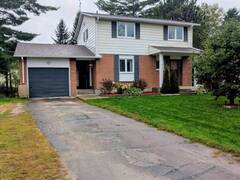 13 TAMARACK STREET Deep River Ontario, K0J 1P0