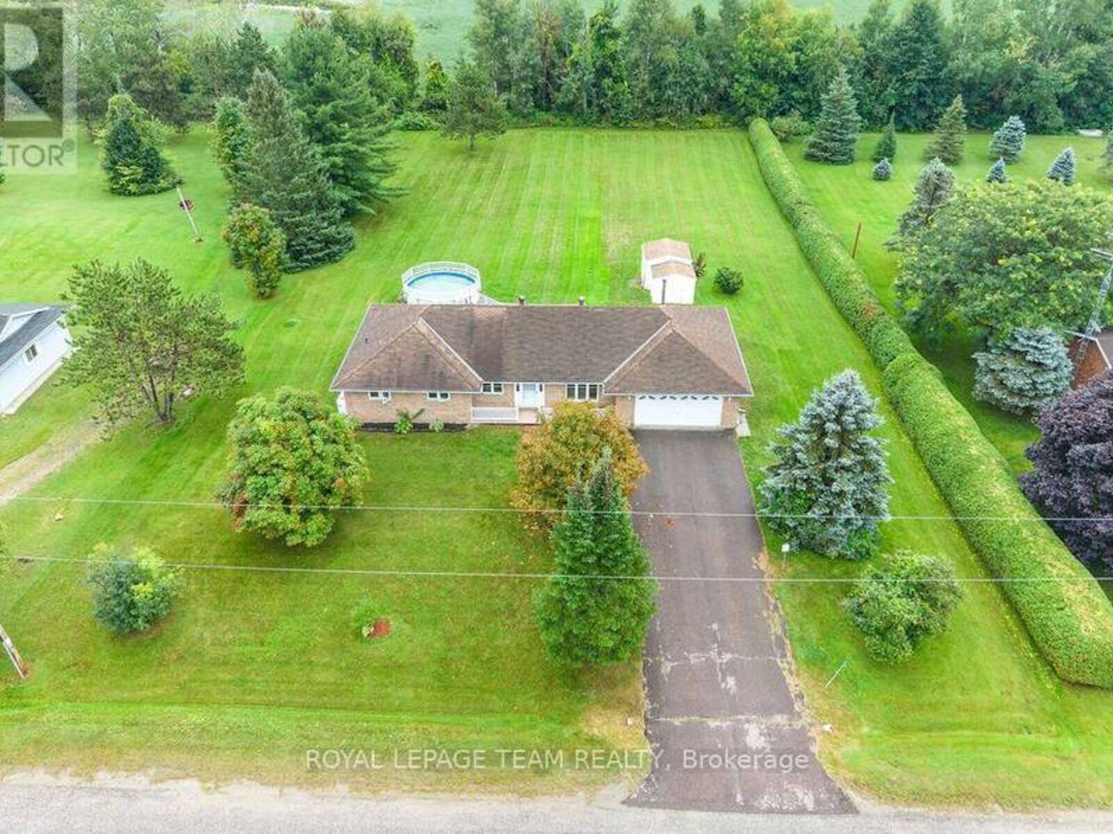 13 SPRINGFIELD DRIVE, Cobden, Ontario K0J 1K0