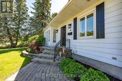 150 STEVENSON CRESCENT | Renfrew Ontario | Slide Image Two