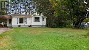 134 HAY CREEK ROAD | South Algonquin Ontario | Slide Image Three