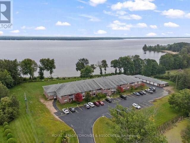 212 - 1 CRANDALL STREET Pembroke Ontario, K8A 8M6 - 1 Bedroom Waterfront Condo For Sale