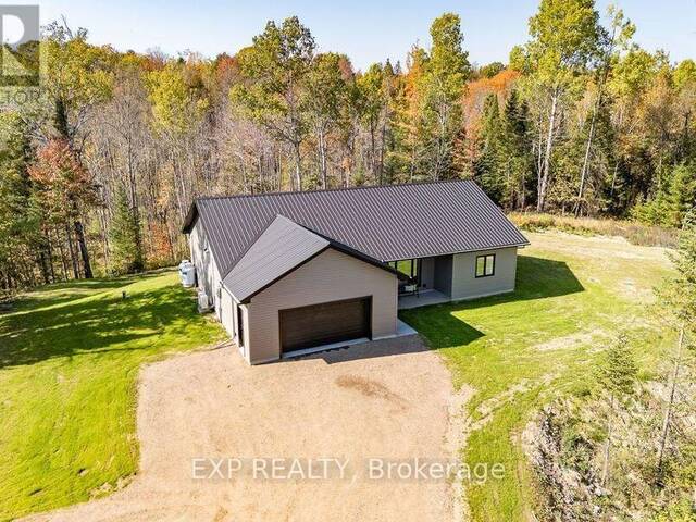 2394A HIGHWAY HIGHWAY Renfrew Ontario, K7V 3Z7 - 3 Bedrooms Home For Sale
