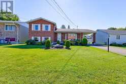 361 SIDNEY AVENUE E | Renfrew Ontario | Slide Image Two