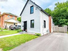 131 PATRICK AVENUE Renfrew Ontario, K7V 3H3