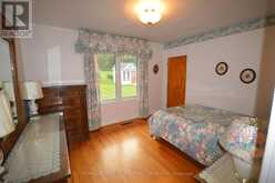 33 PEMBROKE STREET | Cobden Ontario | Slide Image Eight