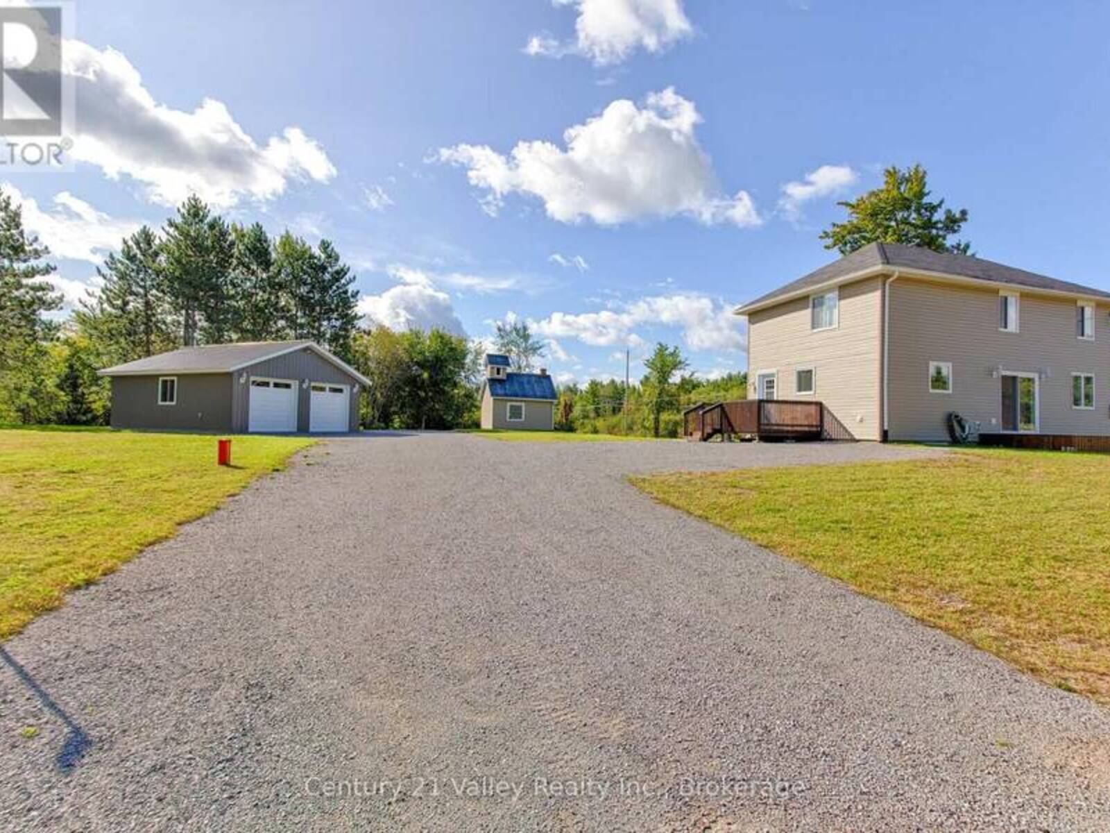 387 SELL ROAD, Pembroke, Ontario K8A 6W4