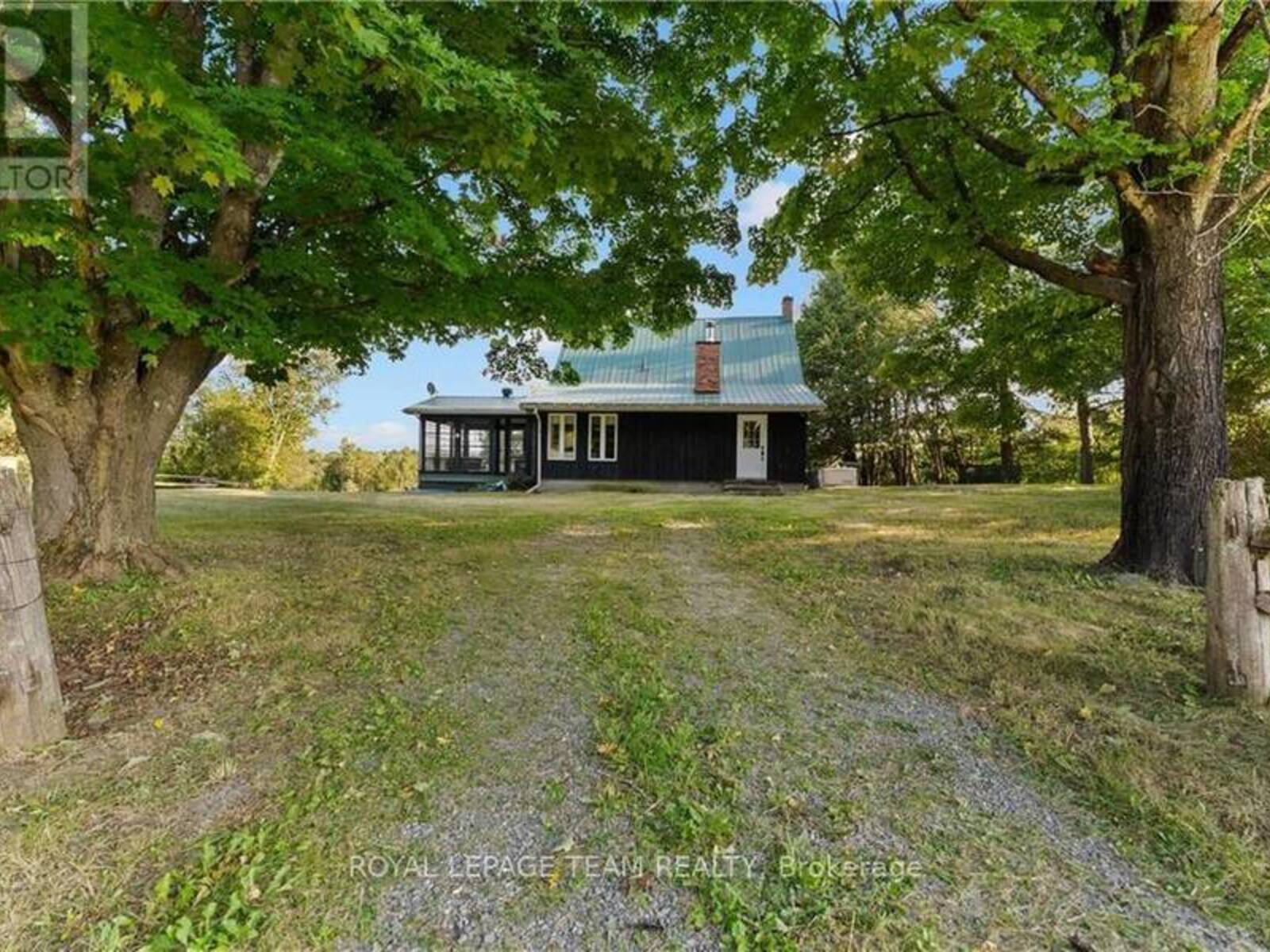 105 HALLIDAY CREEK ROAD, Greater Madawaska, Ontario K0J 1H0