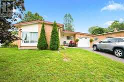 80 FRONTENAC CRESCENT | Deep River Ontario | Slide Image Two