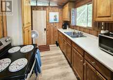 378 SPECTACLE LAKE ROAD | Madawaska Valley Ontario | Slide Image Nine