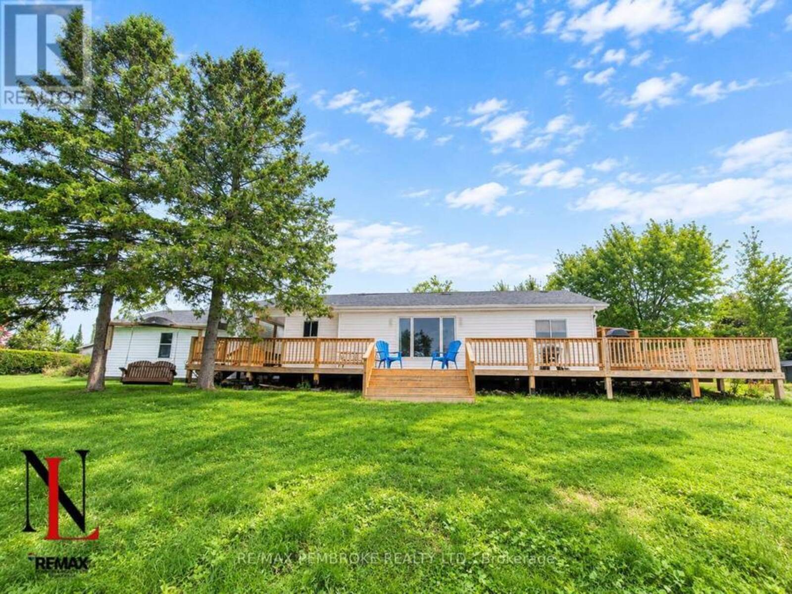 2066 LA PASSE ROAD, Whitewater Region, Ontario K0J 1C0