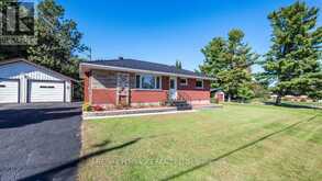 41 CENTRE STREET W | Petawawa Ontario | Slide Image Two