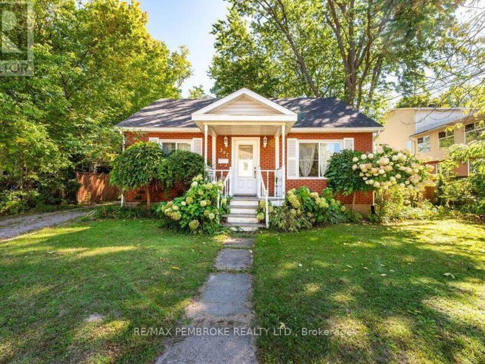 397 TRAFALGAR ROAD, Pembroke, Ontario K8A 5B3