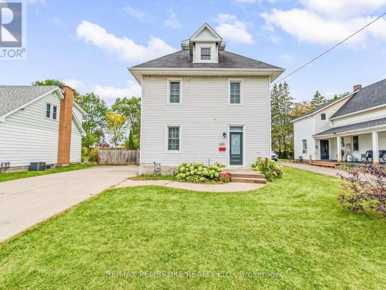 626 HAMILTON STREET W, Pembroke, Ontario K8A 6P6