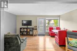 128 MCCLINTOCK WAY | Ottawa Ontario | Slide Image Eight