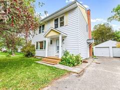 10 LAURIER AVENUE Deep River Ontario, K0J 1P0