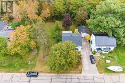 10 LAURIER AVENUE | Deep River Ontario | Slide Image Three