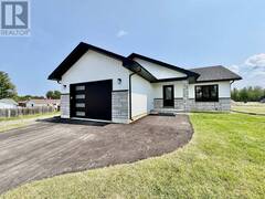 19 EDDY CRESCENT Pembroke Ontario, K8A 0M1