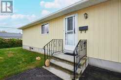 583 KING STREET | Renfrew Ontario | Slide Image Four