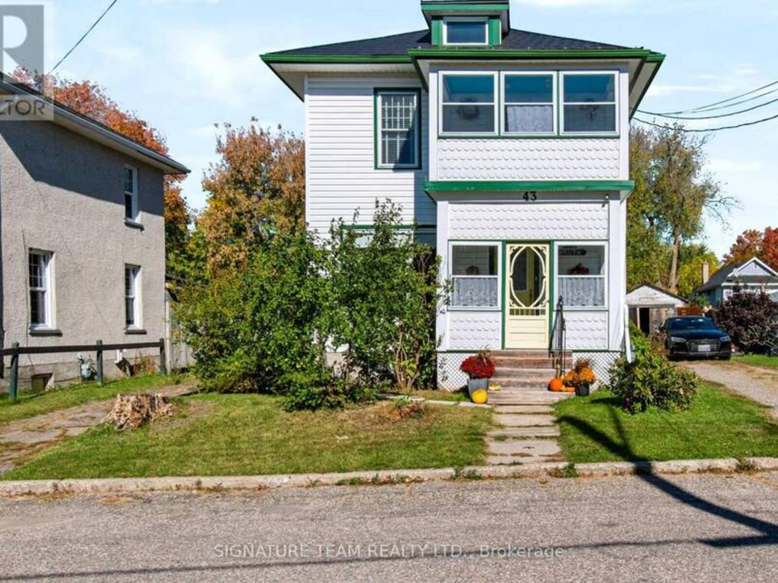 43 BANK STREET S, Renfrew, Ontario K7V 2E5