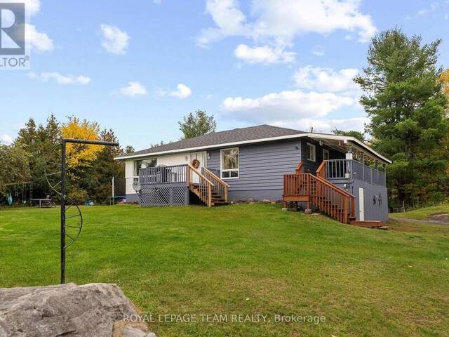 2380 JOHNSTON ROAD Renfrew Ontario, K7V 3Z8 - 5 Bedrooms Home For Sale