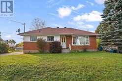 566 CATHERINE STREET S | Pembroke Ontario | Slide Image Two