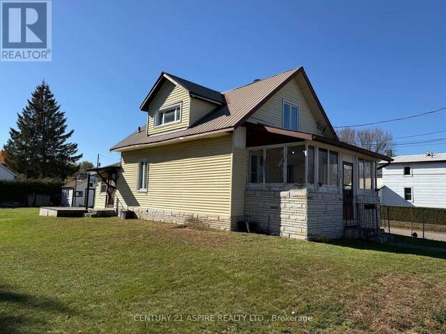 998 BRONX STREET Pembroke Ontario, K8A 6G3 - 4 Bedrooms Home For Sale