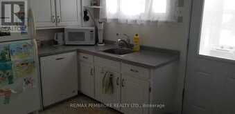 1223 PEMBROKE STREET E | Pembroke Ontario | Slide Image Fourteen
