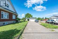 1223 PEMBROKE STREET E | Pembroke Ontario | Slide Image Four