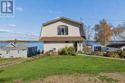 36 GRANDVIEW LANE | Renfrew Ontario | Slide Image Two