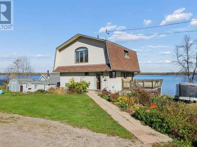 36 GRANDVIEW LANE Renfrew Ontario, K7V 3Z8 - 2 Bedrooms Waterfront Home For sale
