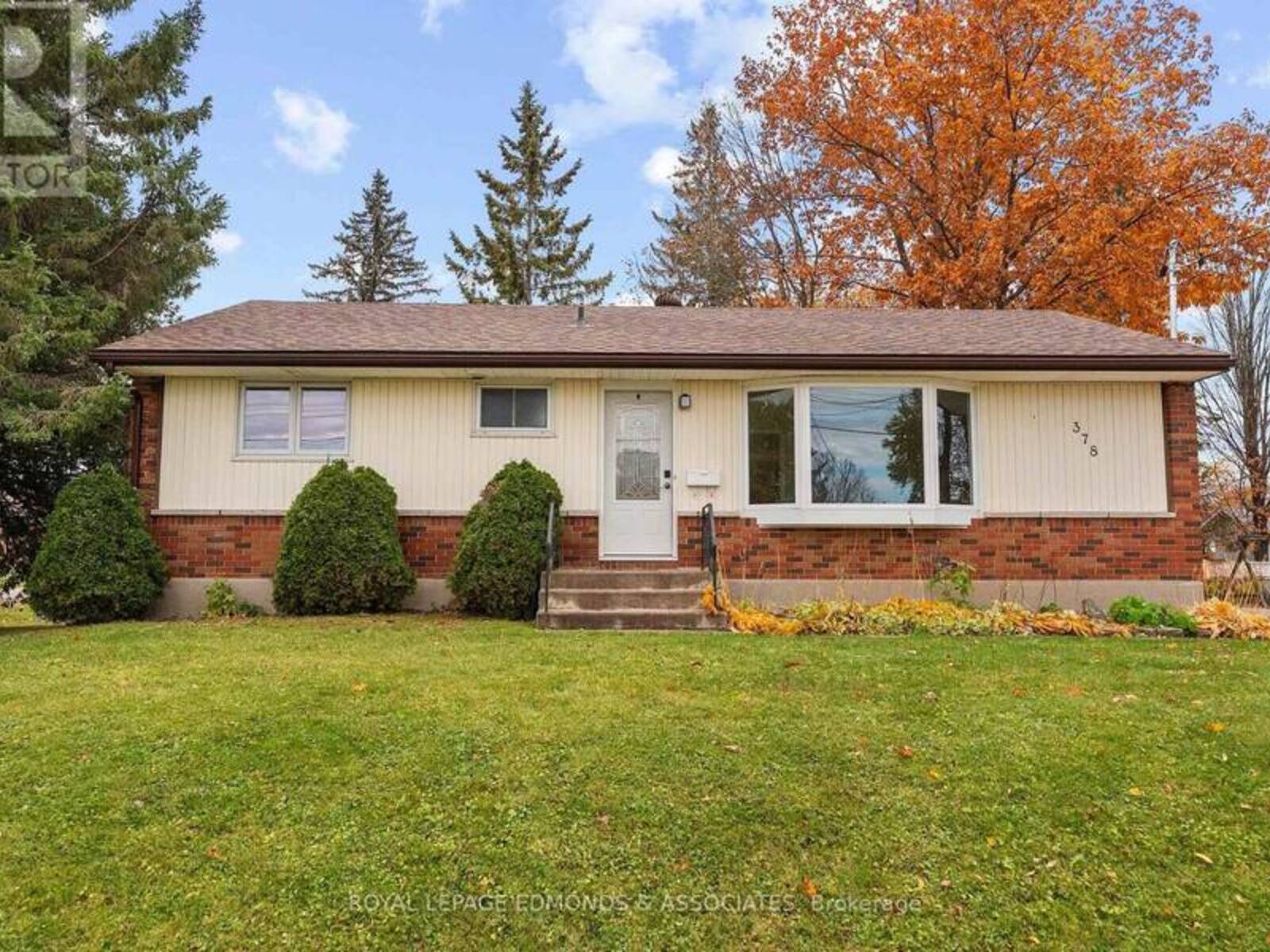 378 CHAMBERLAIN STREET, Pembroke, Ontario K8A 2N2