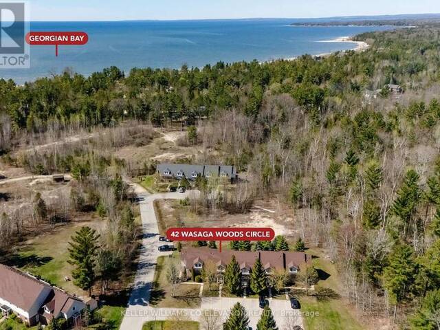 42 WASAGA WOODS CIRCLE Wasaga Beach Ontario, L9Z 2Y9