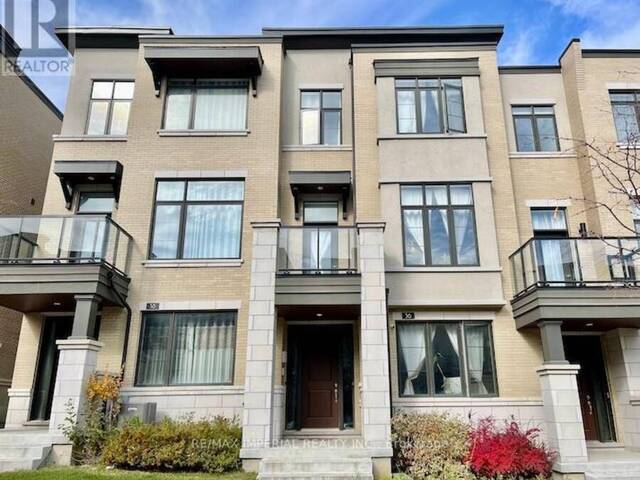 36 CARRVILLE WOODS CIRCLE Vaughan Ontario, L6A 4Z6